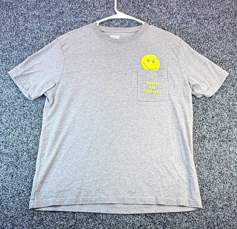 Tailgate Dazed and Confused Men's Gray Graphic Pocket Crew Neck T-Shirt L